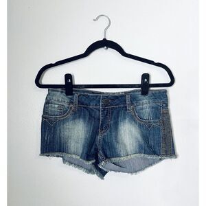 Hot Kiss‎ Cici short, Juniors size 5 Y2k Look Low Waisted